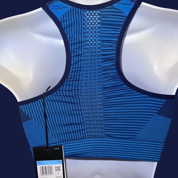 NWT Girls' Nike Fe/Nom Sports Bra Size Medium - Picture 3 of 5